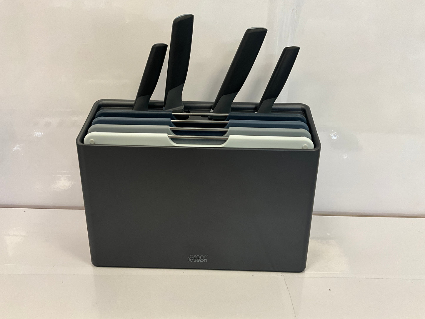 JoJo 8 Pc Knife & Board Set