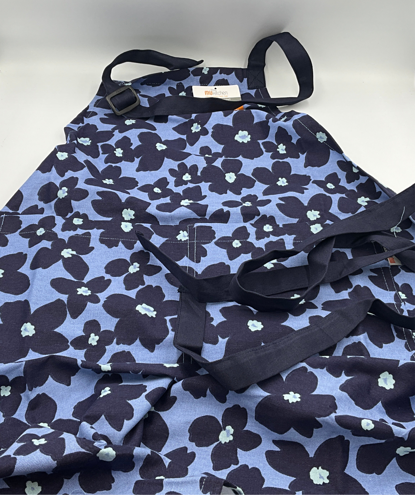 MUK Apron Periwinkle Floral