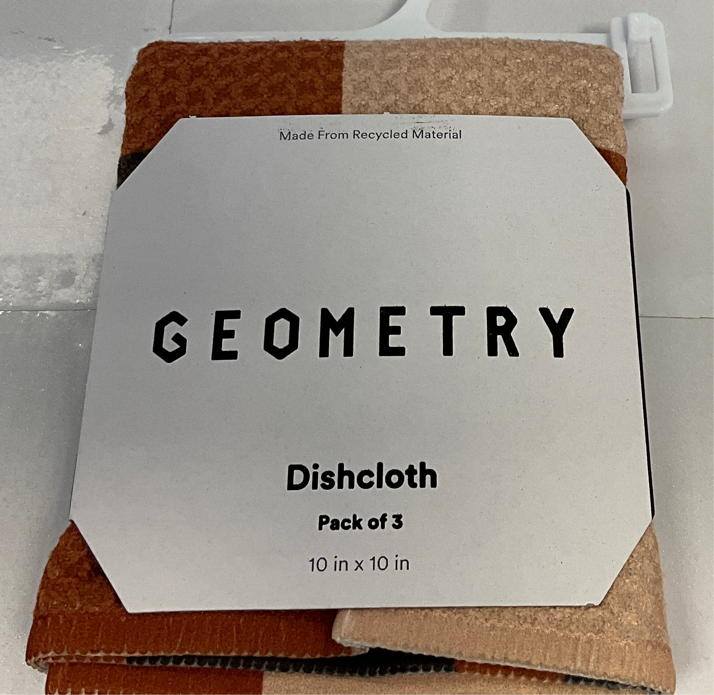 Geom Dish Cocoa Dots