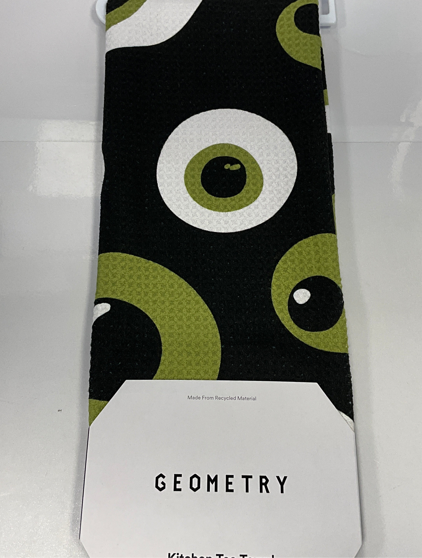 Geom Tea Tricky Eyes