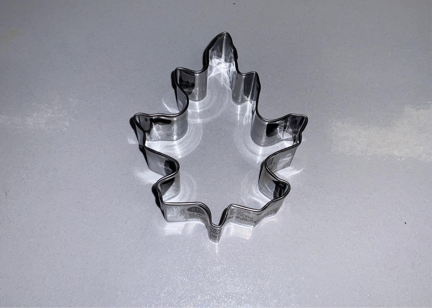 R&M Cookie Cutter Oak Leaf