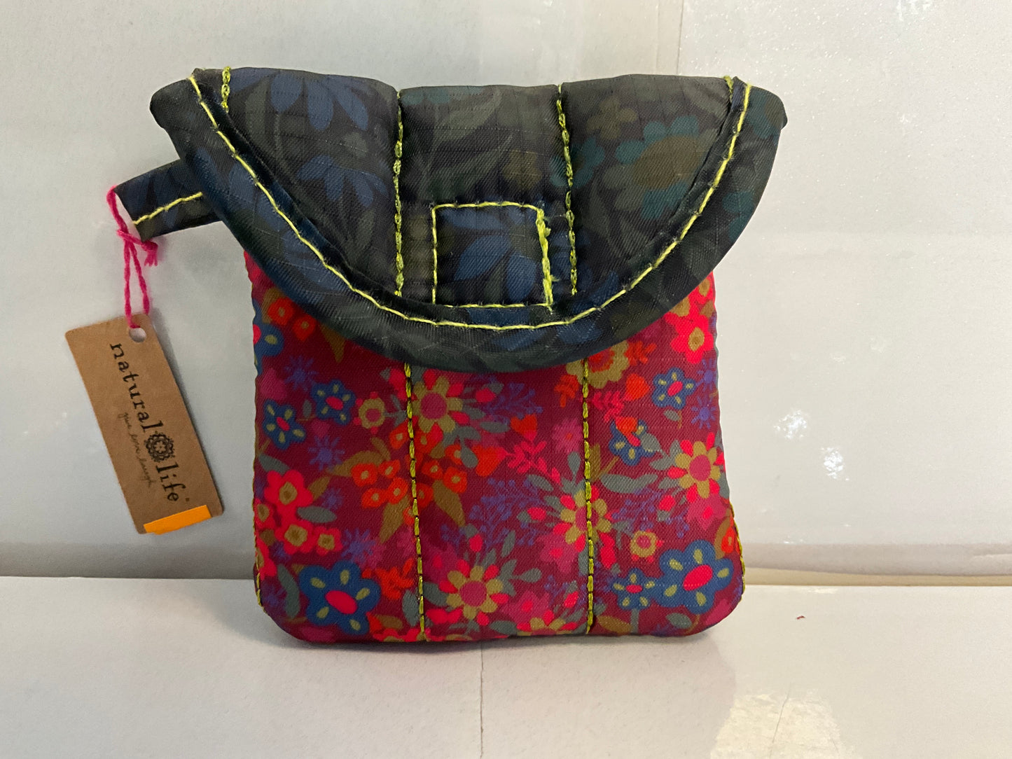 Nat Life Ear Bud Case