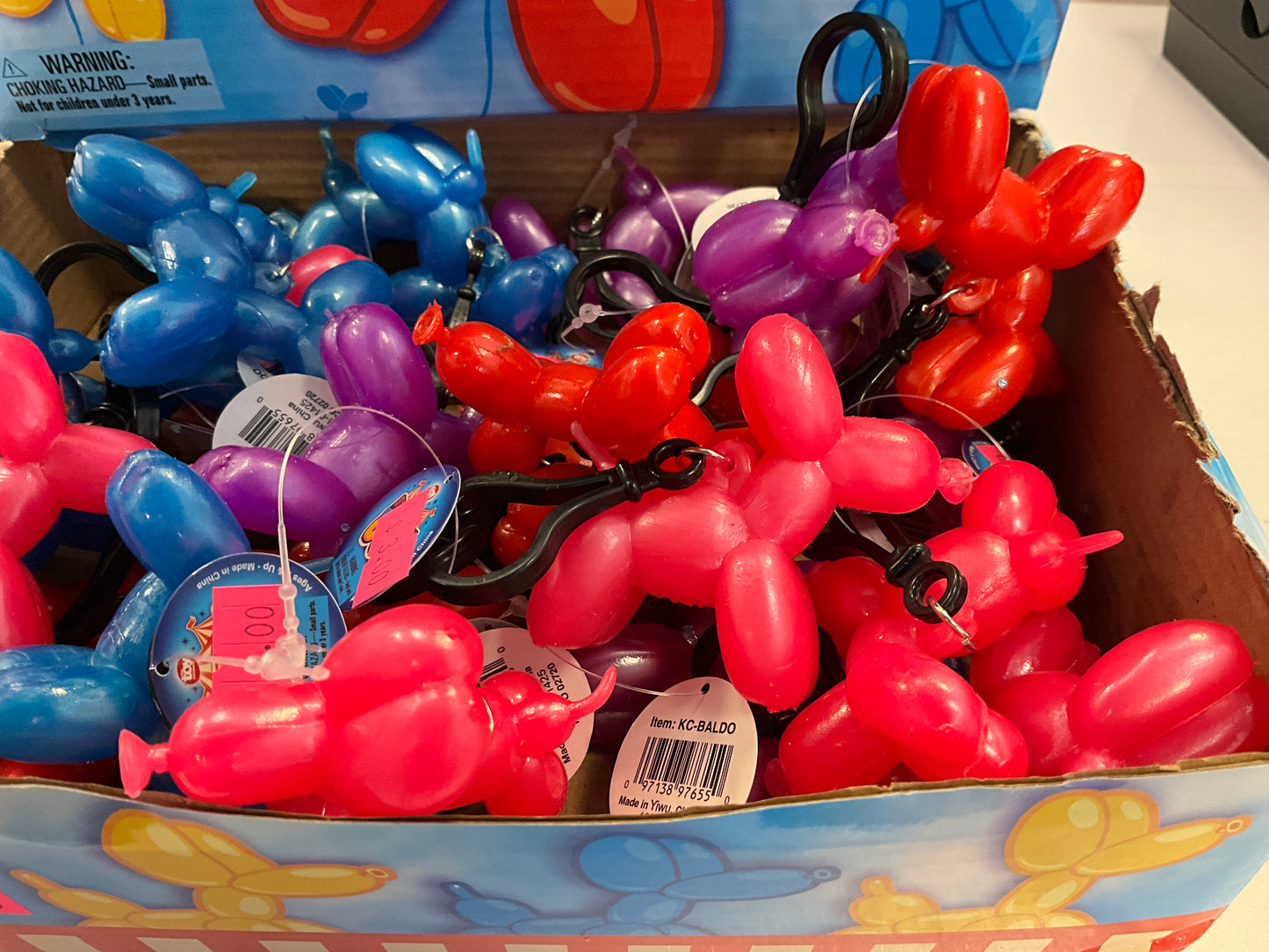 SQH Stretchy Balloon Dog Clip