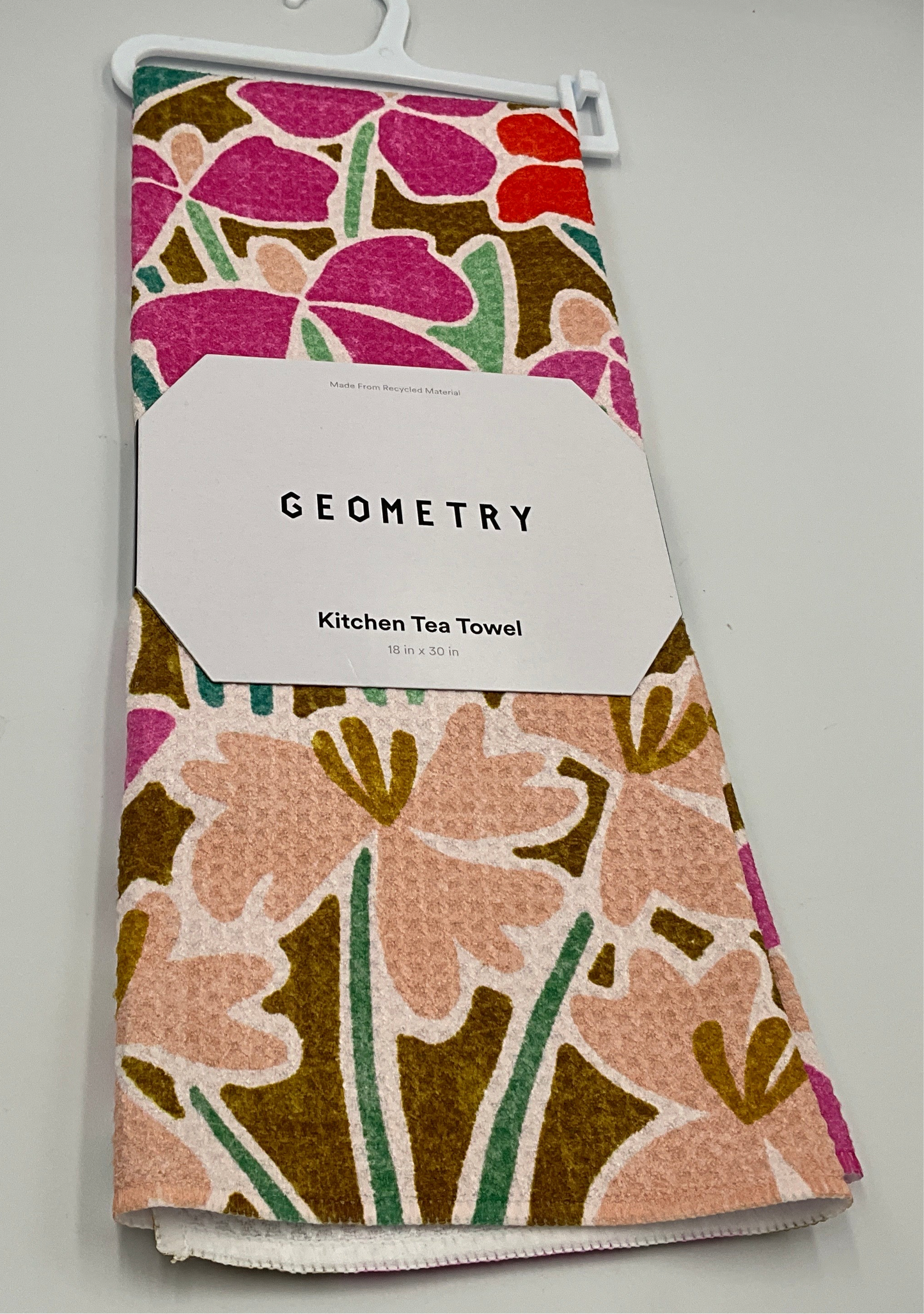 Geom Tea Janae