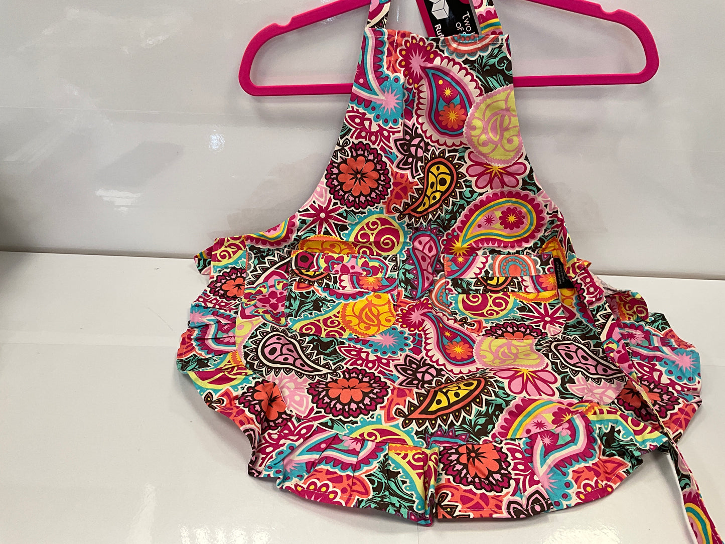 2 Lumps Child Apron Paisley Medallion
