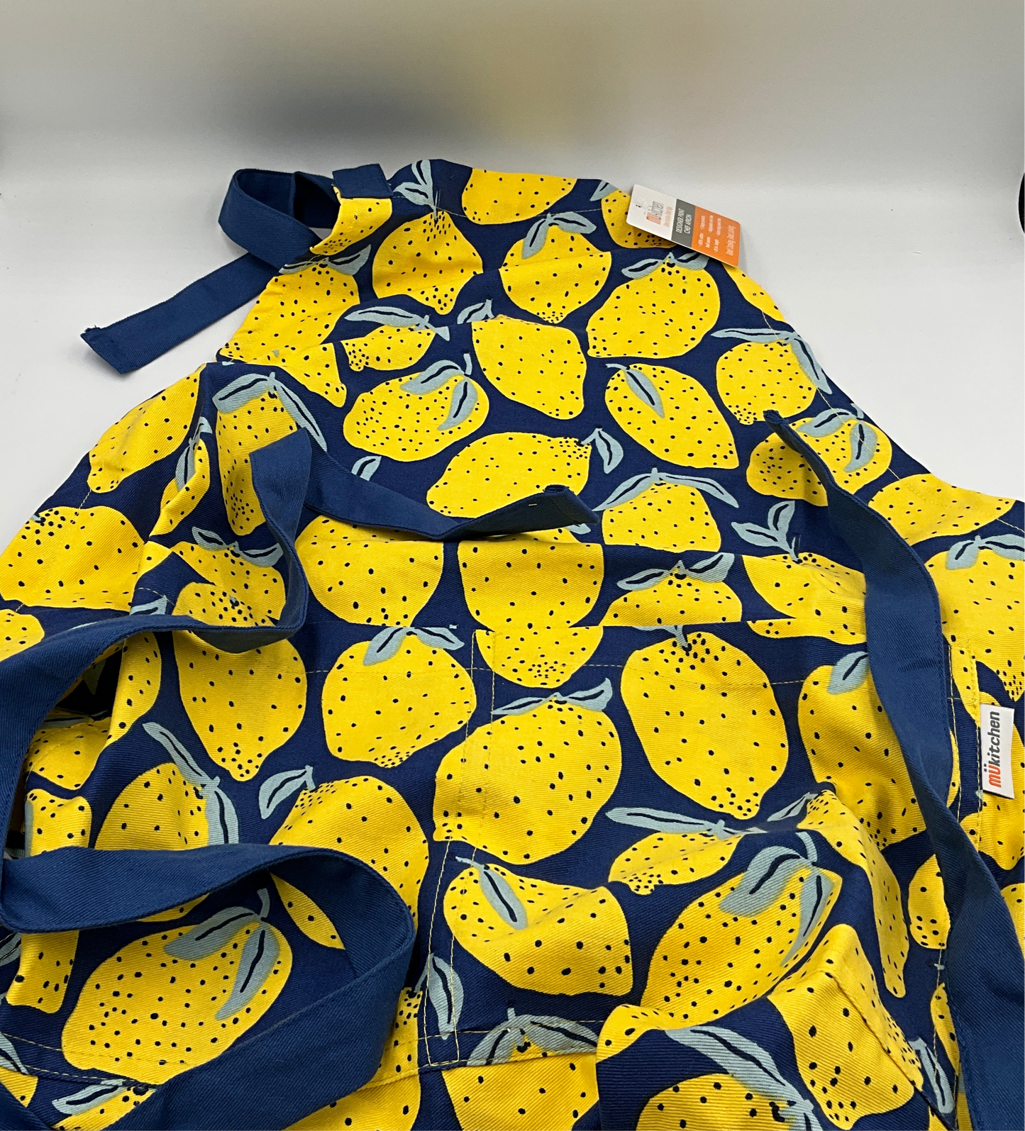 MUK Apron Lemons