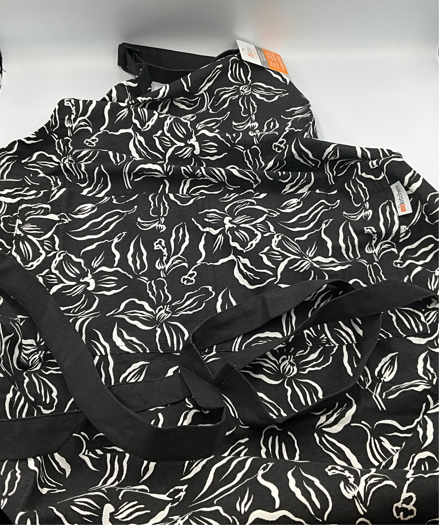 MUK Apron Water Lily