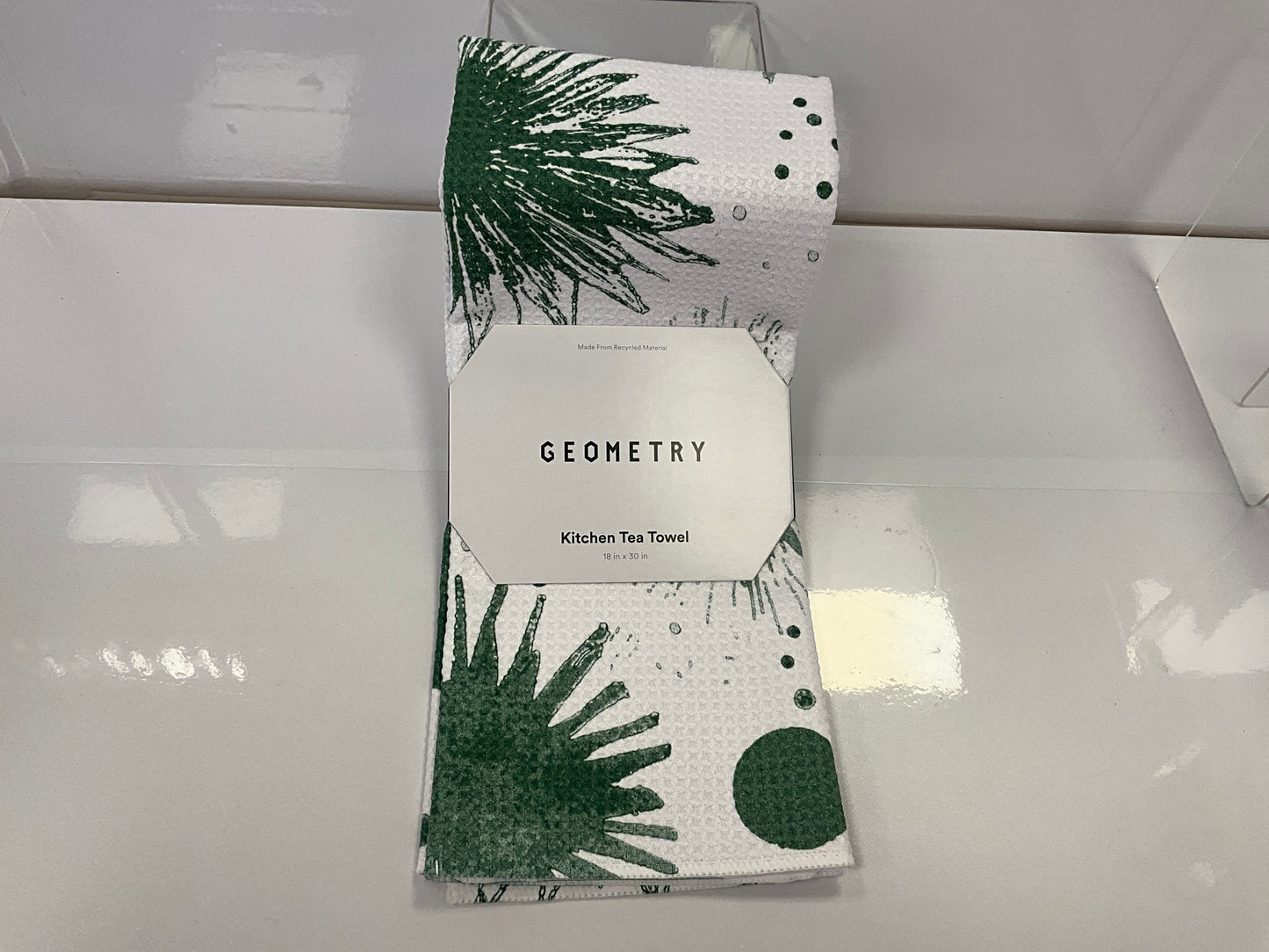 Geom Tea Bursting Skies Green