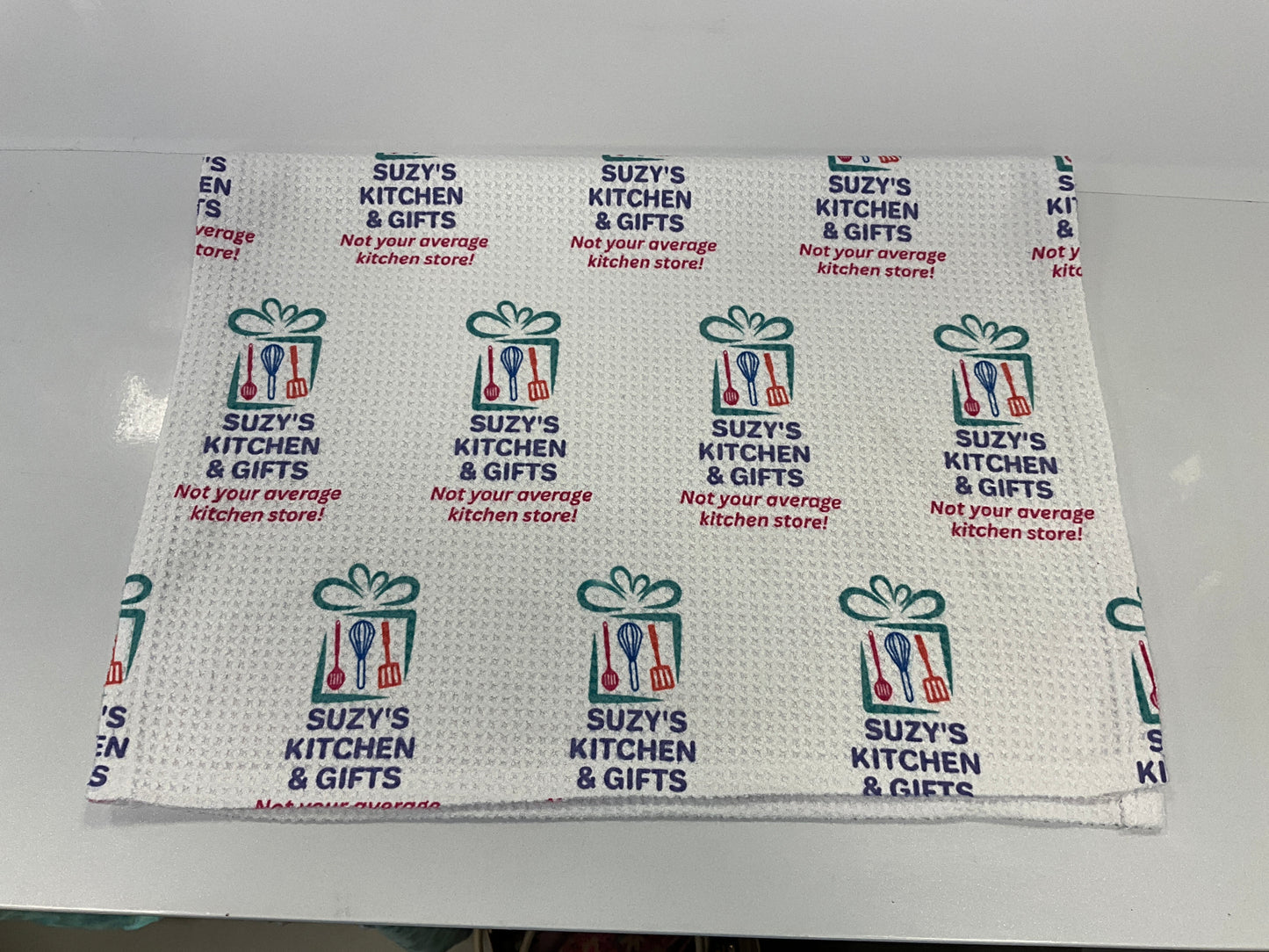 Suzy’s Logo Towels White