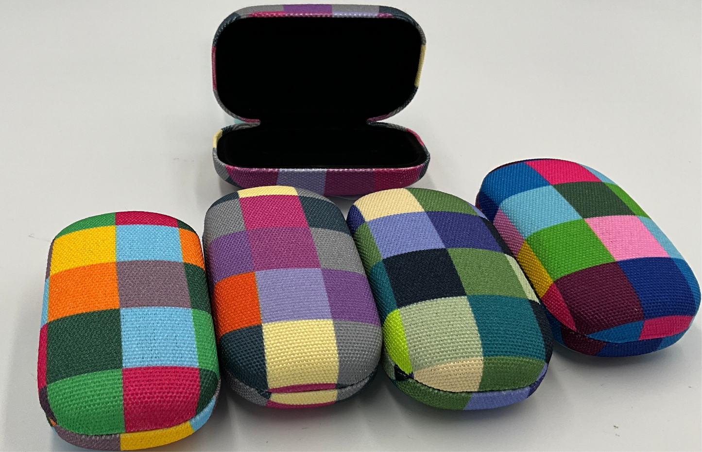 Kik Travel Case Plaid