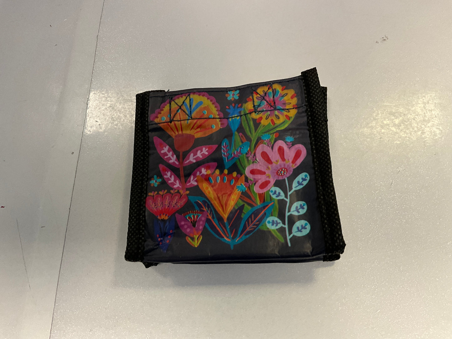 Nat Life Bag Mini Navy Folk Flower