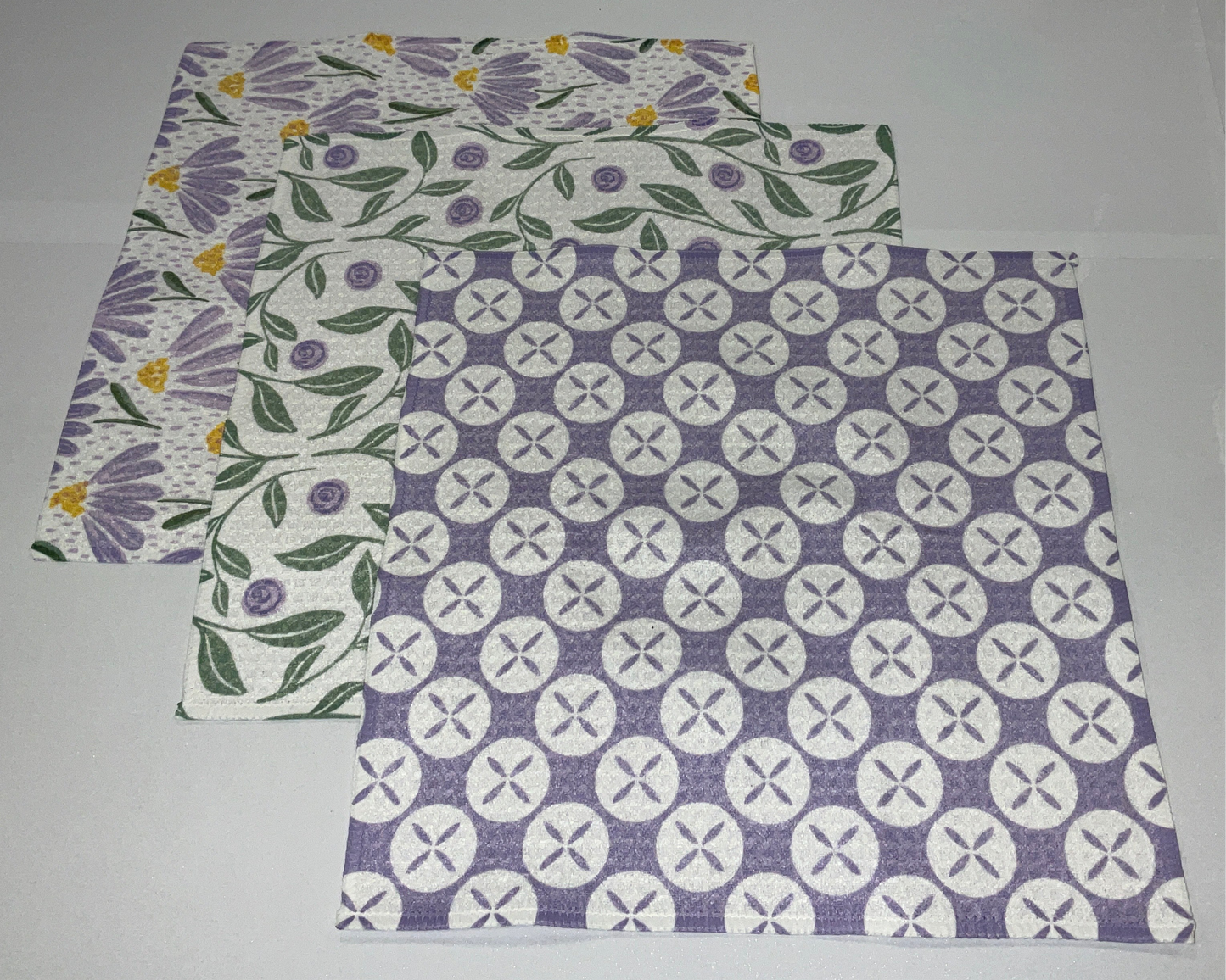 Geom Dish Button Vine Daisy