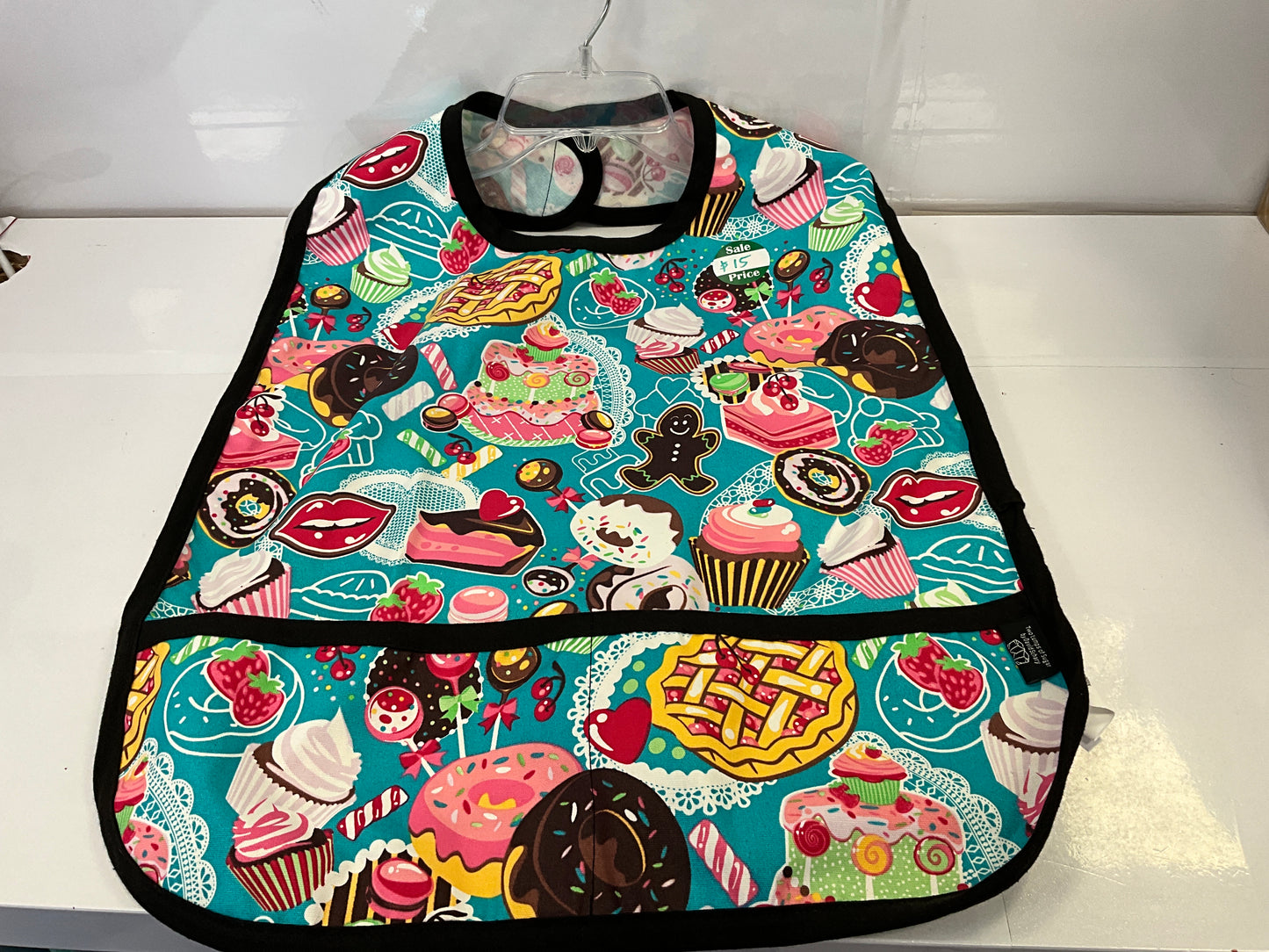 2 Lumps Nibble & Dribble Yummy Cakes