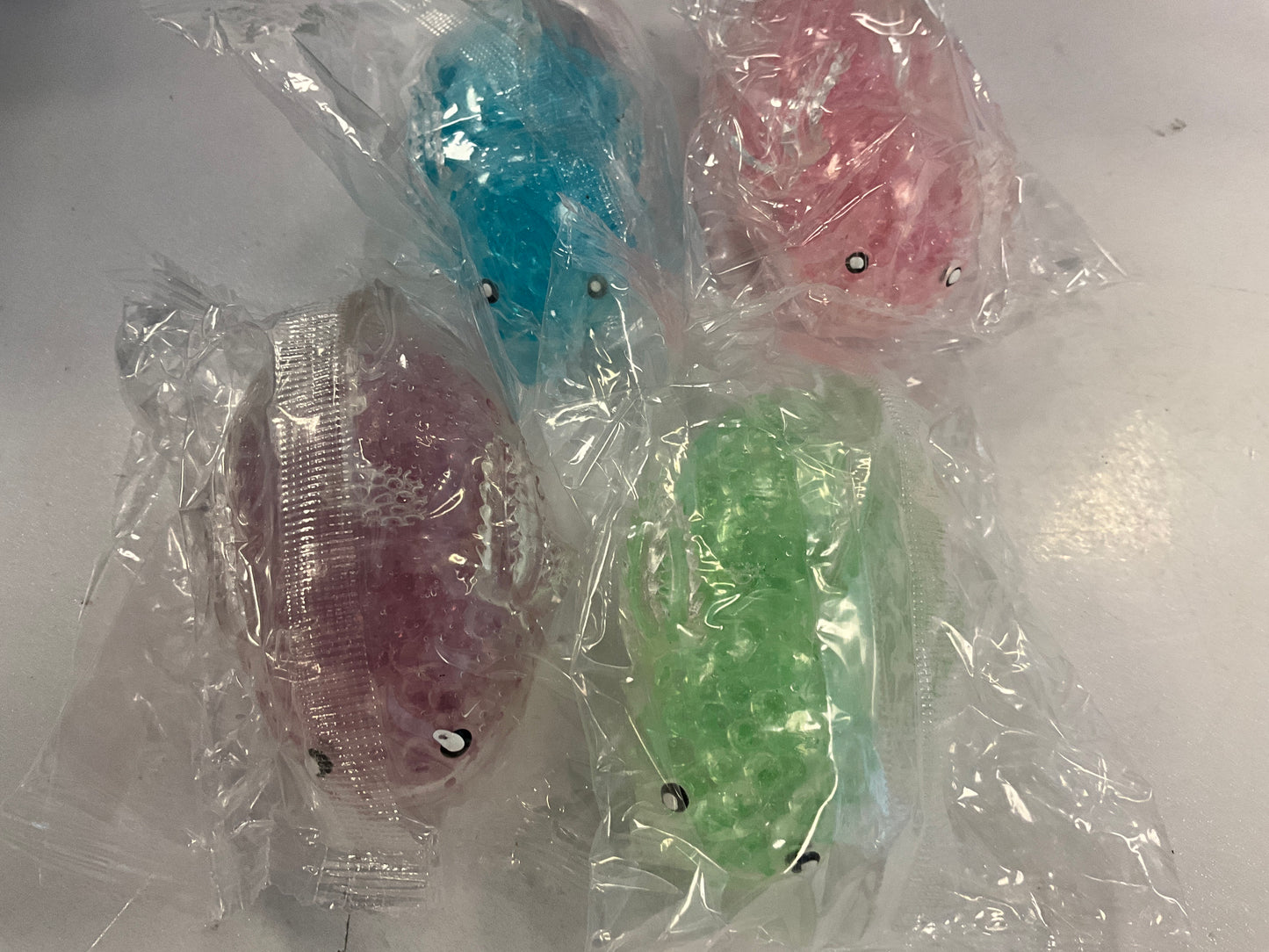 SQH 3.5” Squeeze Bead Axolotl