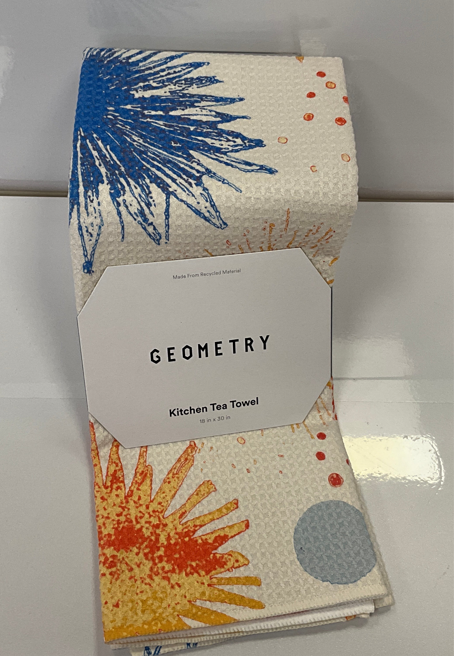 Geom Tea Busting Skies White