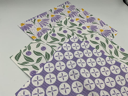 Geom Dish Button Vines And Daisies