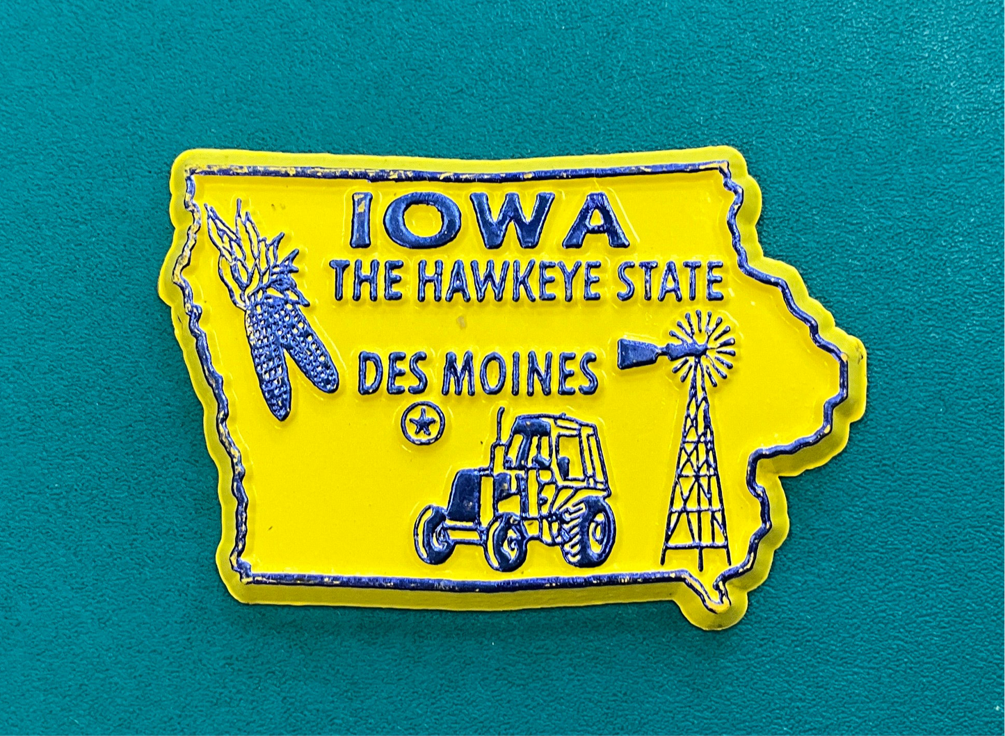7 Star Iowa Small yellow Magnet