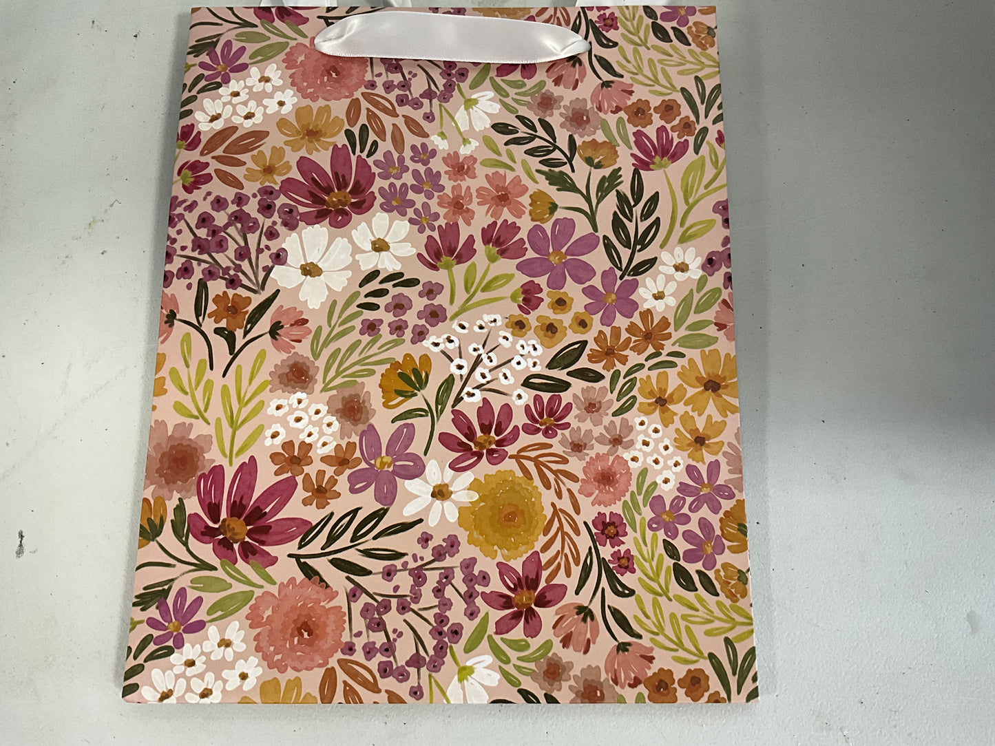 Elyse Gift Bag Med Primrose