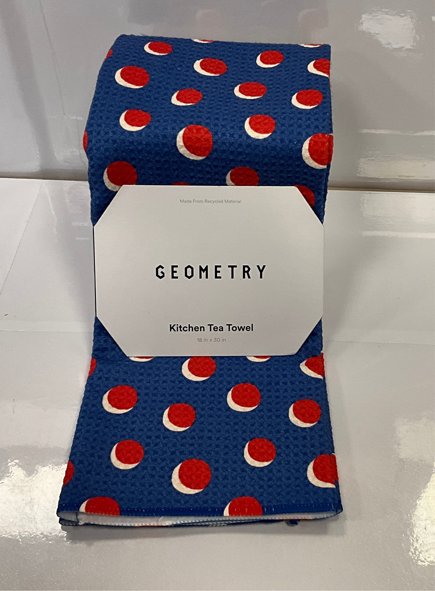 Geom Tea Red Dot Blue