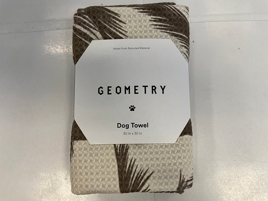 Geom Dog Caligo Brown