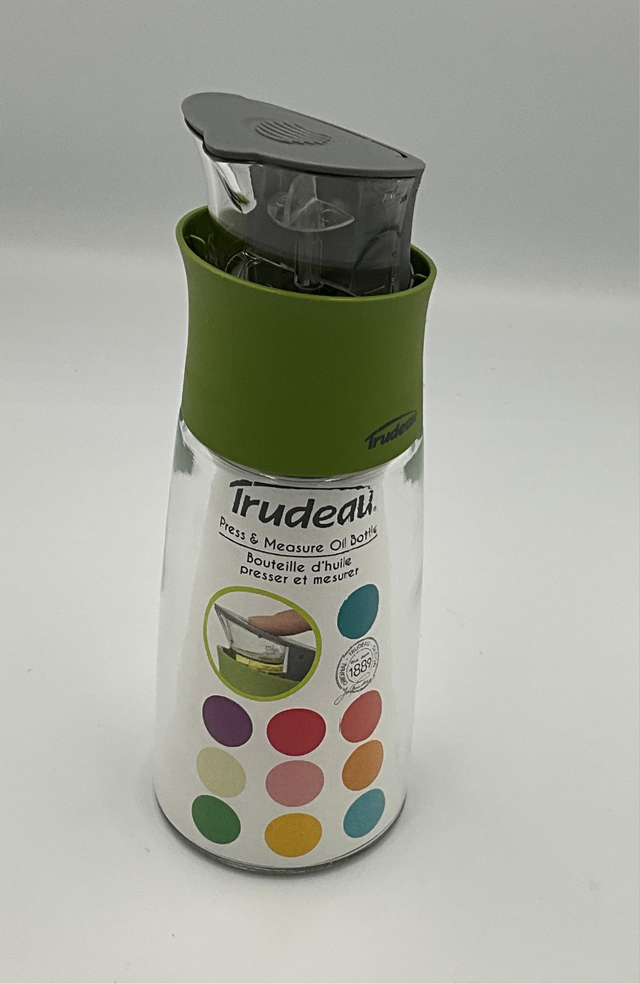 Trudeau Press Measure Oil
