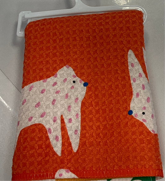 Geom Dish Fluff And Feathers