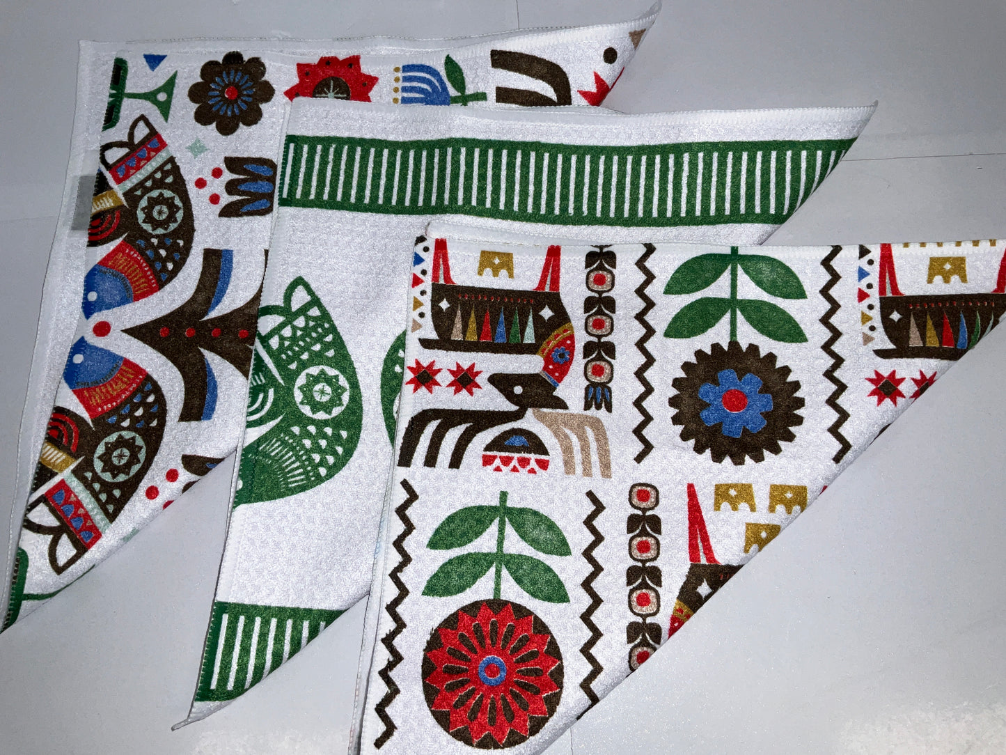 Geom Dish Festive Folk