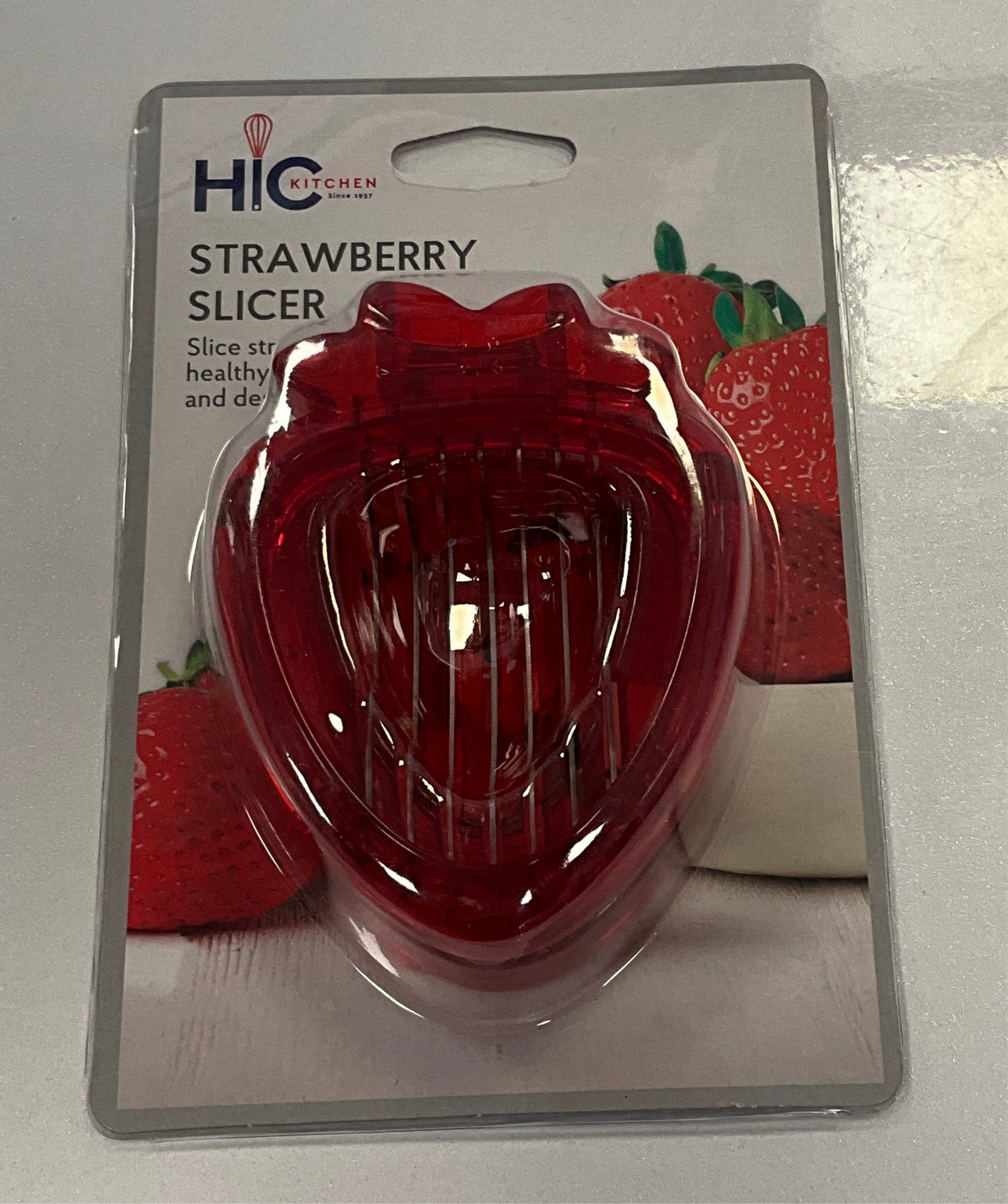 HIC Strawberry Slicer