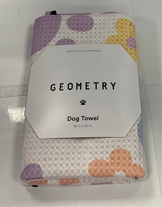 Geom Dog Towel Paws and Daisies