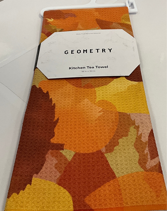 Geom Tea Watercolor Fallen Leaves