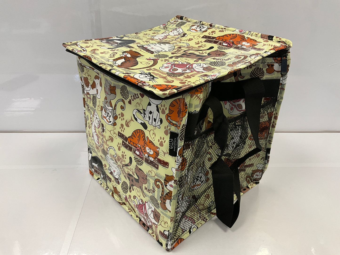 2 Lumps Trunkey Pretty Purrfect