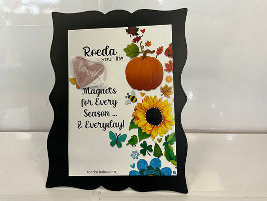Roeda Easel Ornate Blk