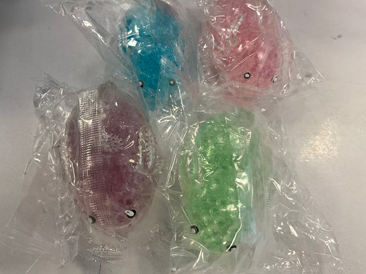 SQH 3.5” Squeeze Bead Axolotl