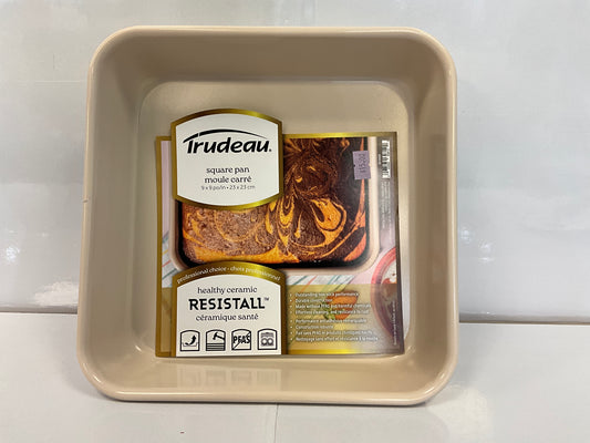 Trudeau Square Pan 9x9 Off White