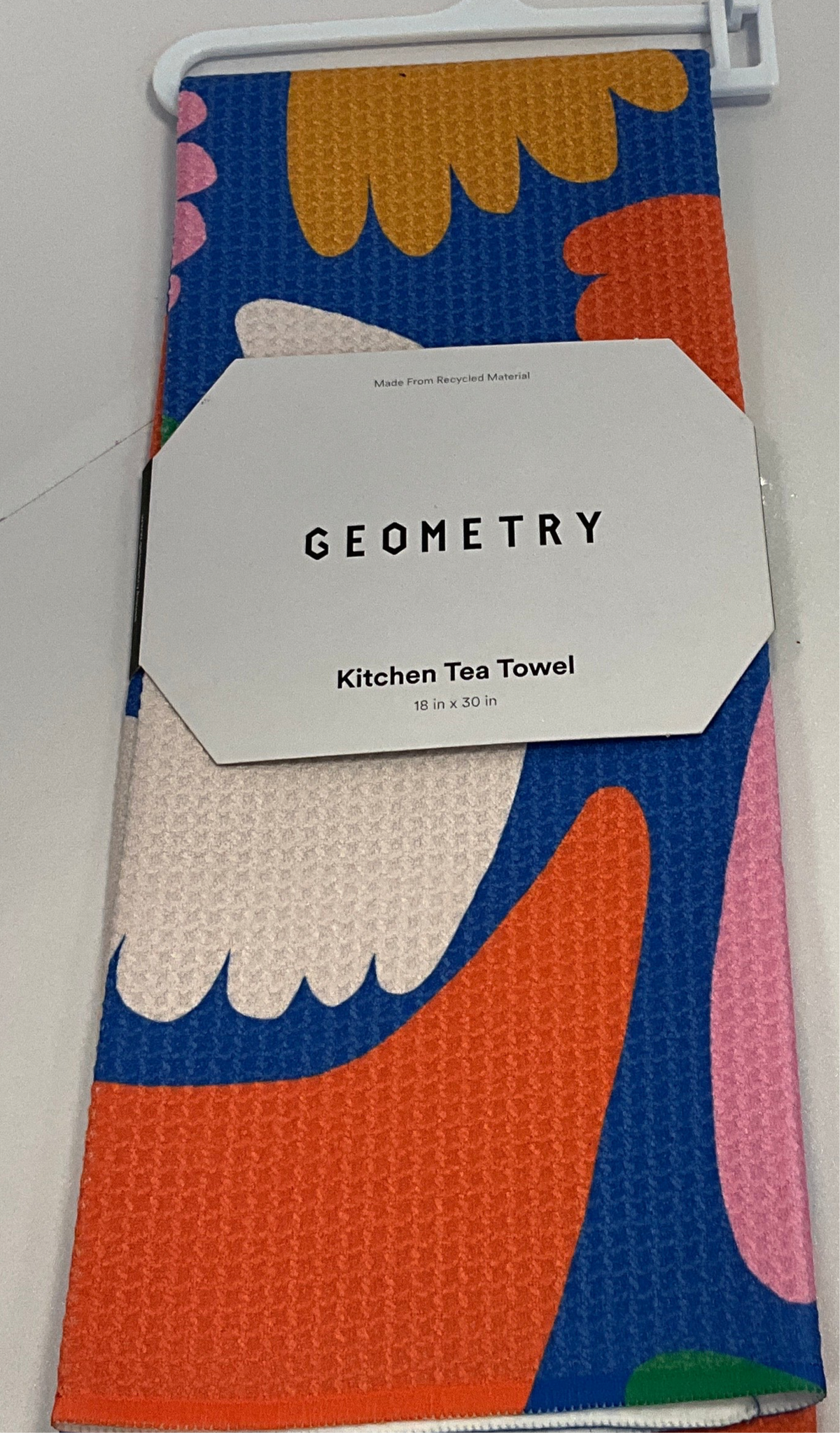Geom Tea Peacock Flowers